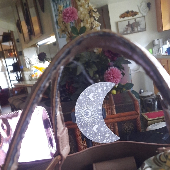 Anne Klein Taupe and Cream Tote Bag - Picture 4 of 9